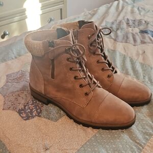 White Mountain Women's Lace-Up Boots - Brown